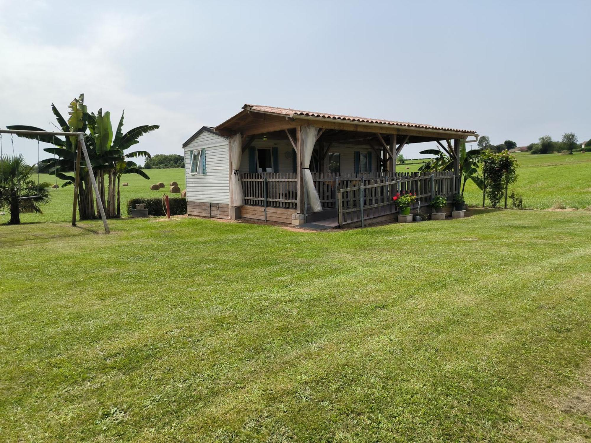 Etang Pre De La Font Hotel Cercles Exterior photo